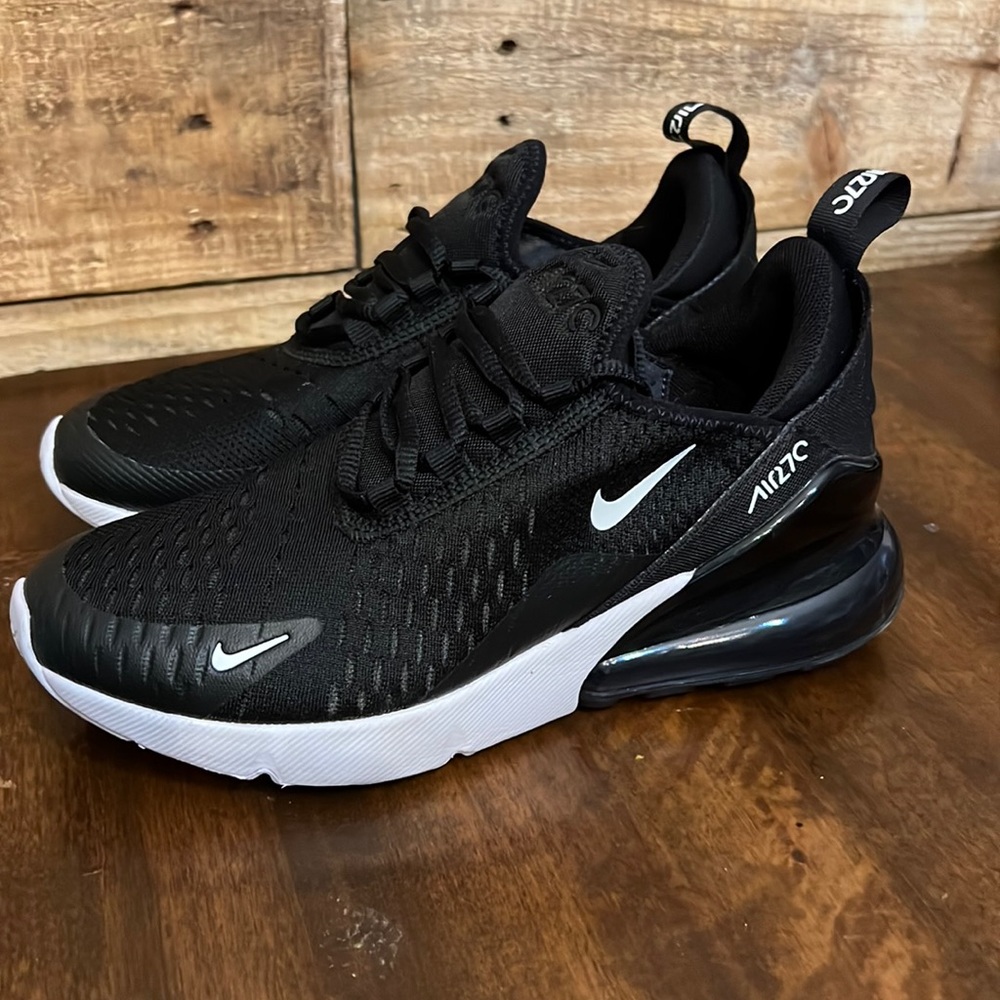 Kids NIKE AIR 270 Black & white sneakers size 4.5